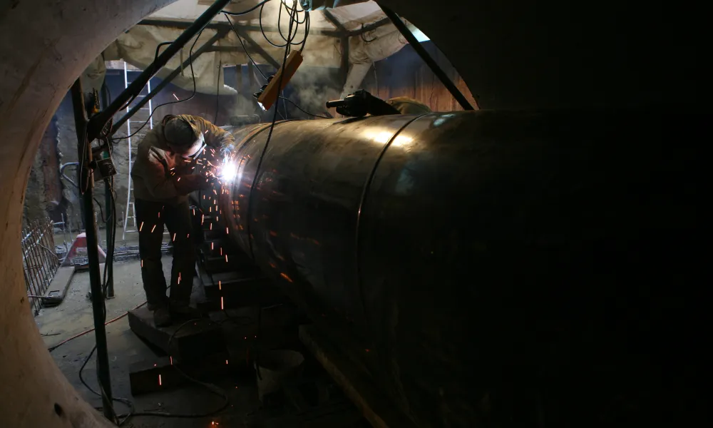 Utility tunnel under R0