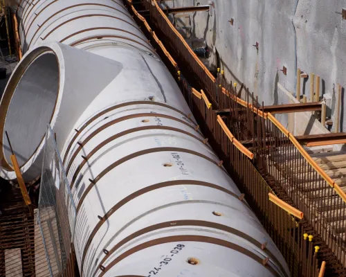 Steel core concrete pipe nuclear cooling water circuit