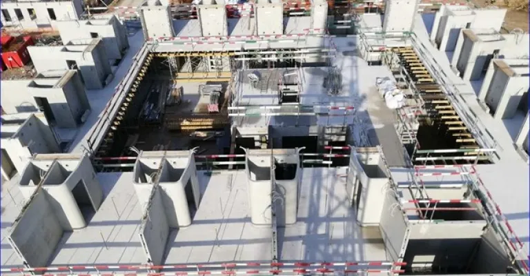 Precast concrete elements for prison cells